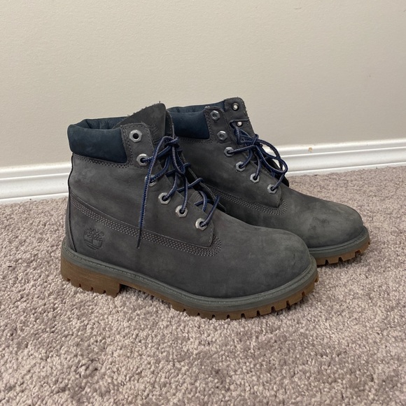 ‼️SOLD‼️ Timberland Waterproof Shoes - Picture 2 of 3